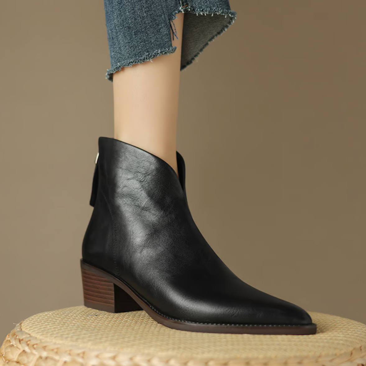 Valina | Damen Klassische Ankle Boots mit Blockabsatz und spitzer Zehenpartie