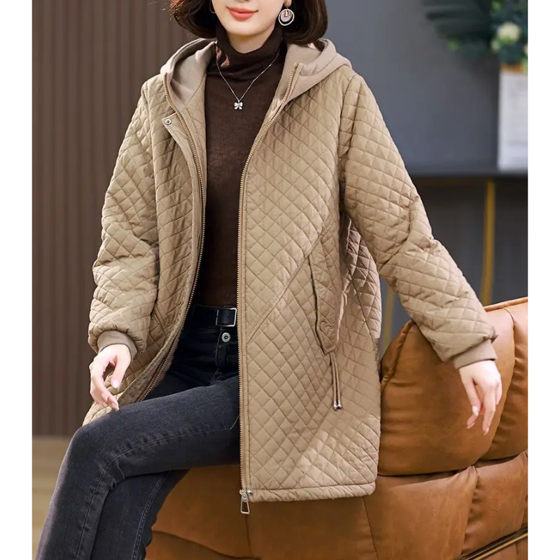 Dilara | Damen Winterjacke mit Kapuze, Fleece-Futter und Diamant-Steppmuster