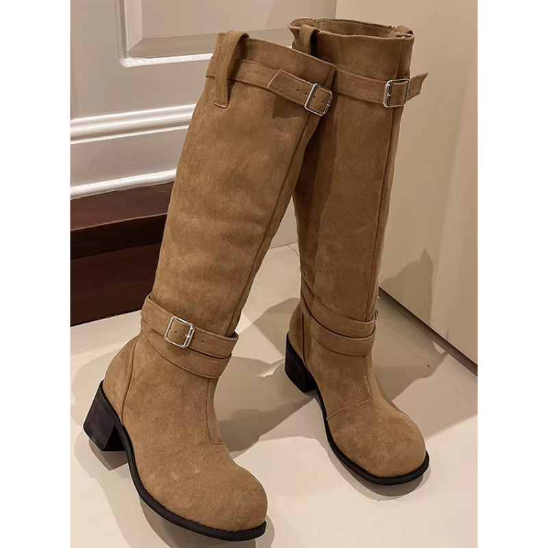 Annelien | Damen Stiefel mit Blockabsatz und Schnallenriemen, Suede, Kniehoch, Braun