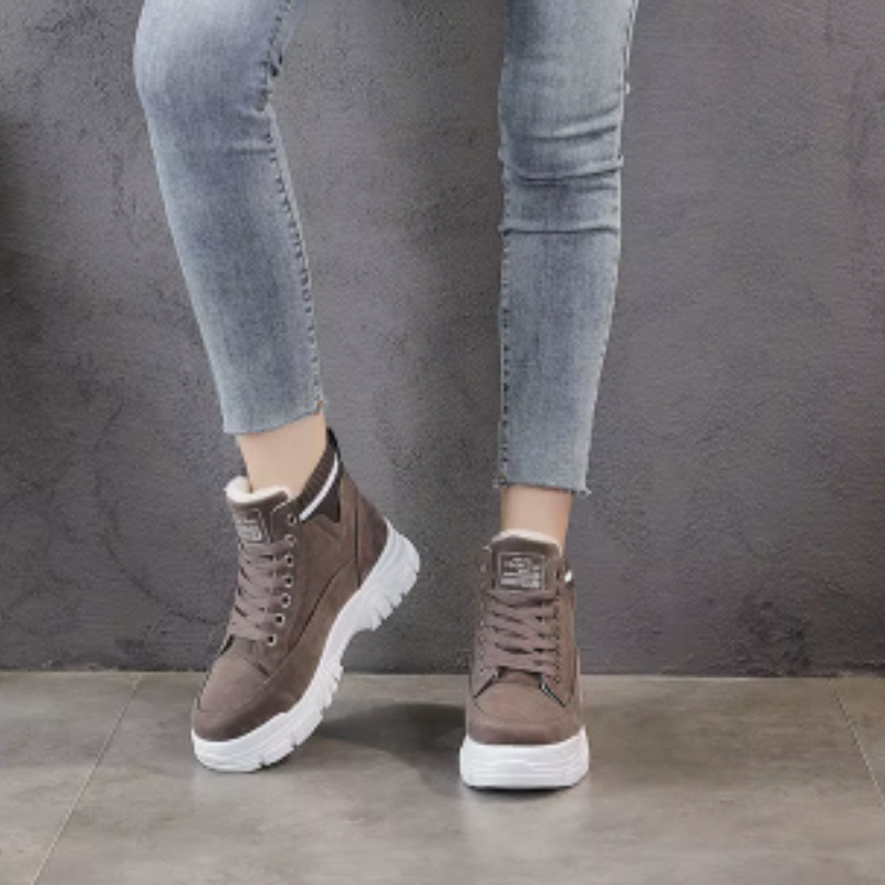 Valeria | Damen Winter-Sneaker mit Plattformsohle, Fleece-Futter und Schnürdetails