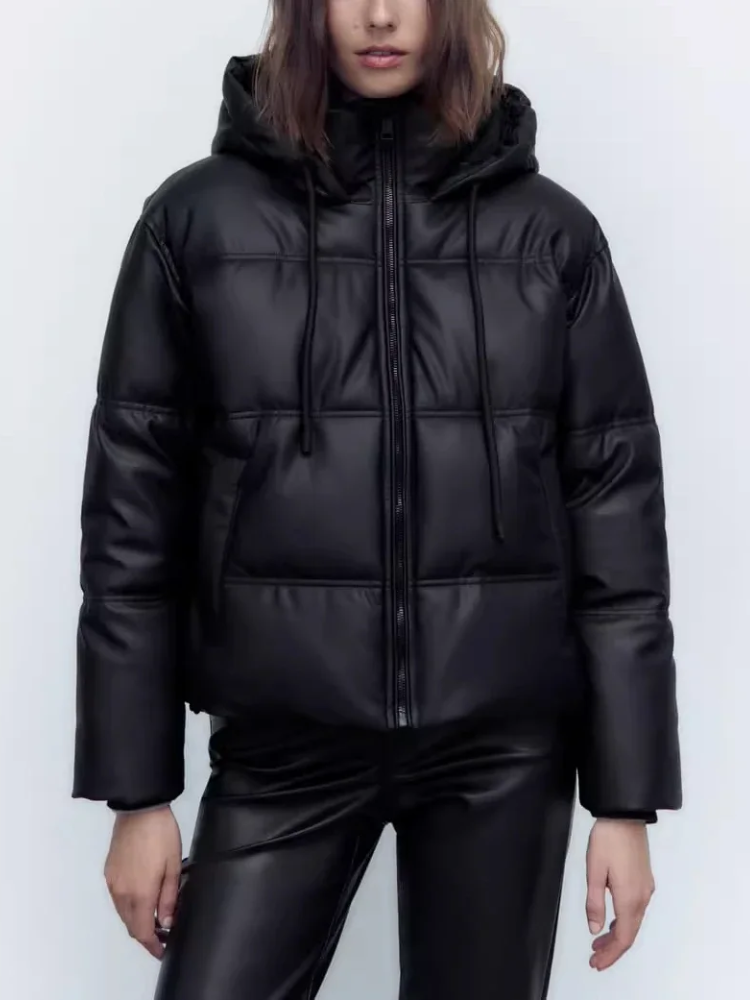 Mila | Damen Winterjacke mit Kapuze, Stehkragen und wattiertem Futter