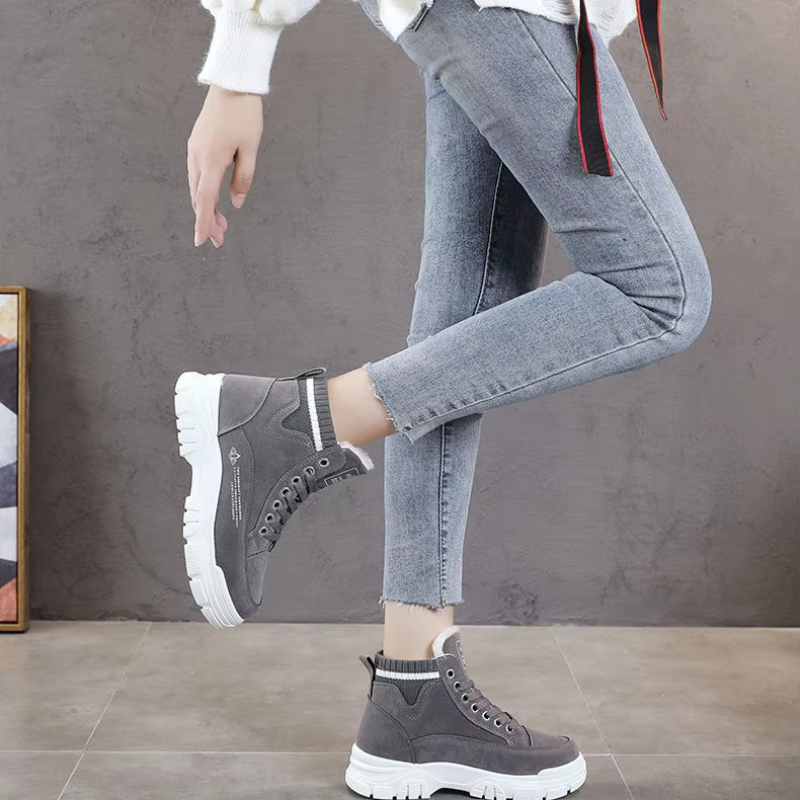 Valeria | Damen Winter-Sneaker mit Plattformsohle, Fleece-Futter und Schnürdetails