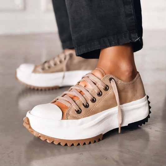 Nikkie | Damen Leder Plateau-Sneakers mit Schnürung – Stilvoll und bequem