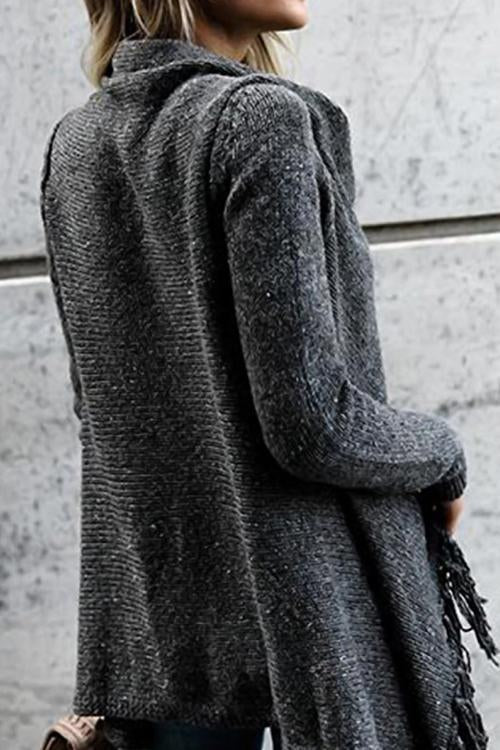 Celindra | Langer asymmetrischer Pullover mit Fransen für einen trendigen Look