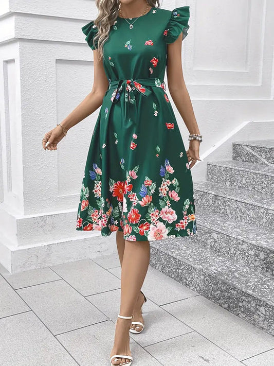 Floraly | Elegantes ärmelloses Kleid mit Rüschenärmeln und floralem Muster