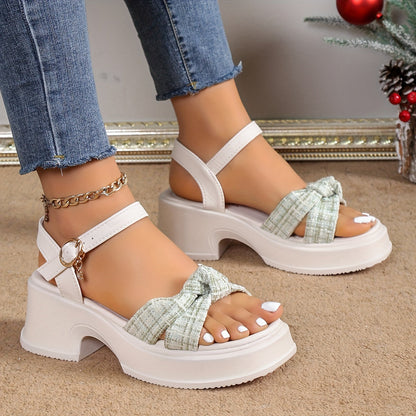 Ilonka | Chunky Heels mit Knotendesign