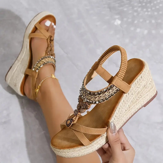 Estilo | Glamouröse Espadrilles mit offener Spitze und Plateau