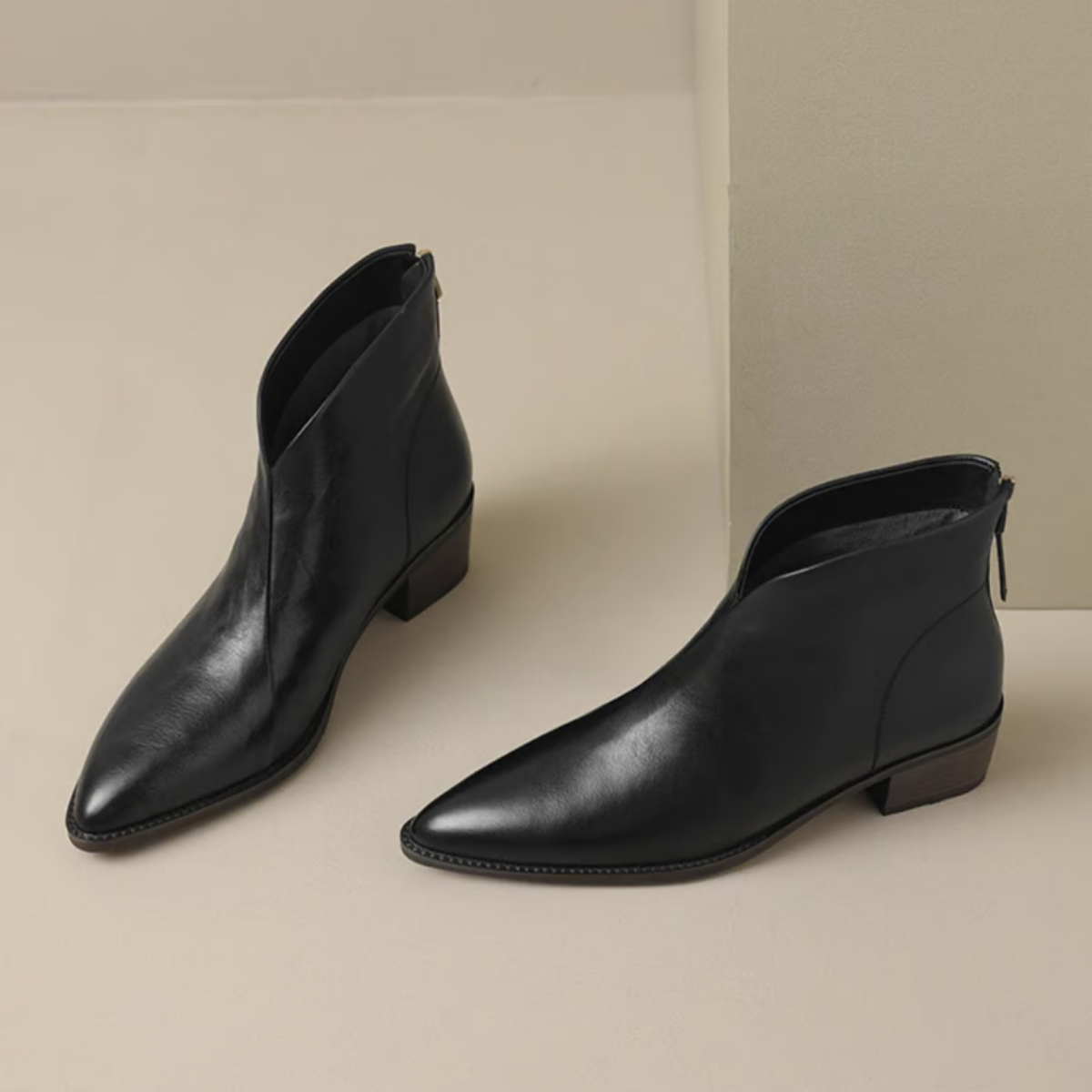 Valina | Damen Klassische Ankle Boots mit Blockabsatz und spitzer Zehenpartie