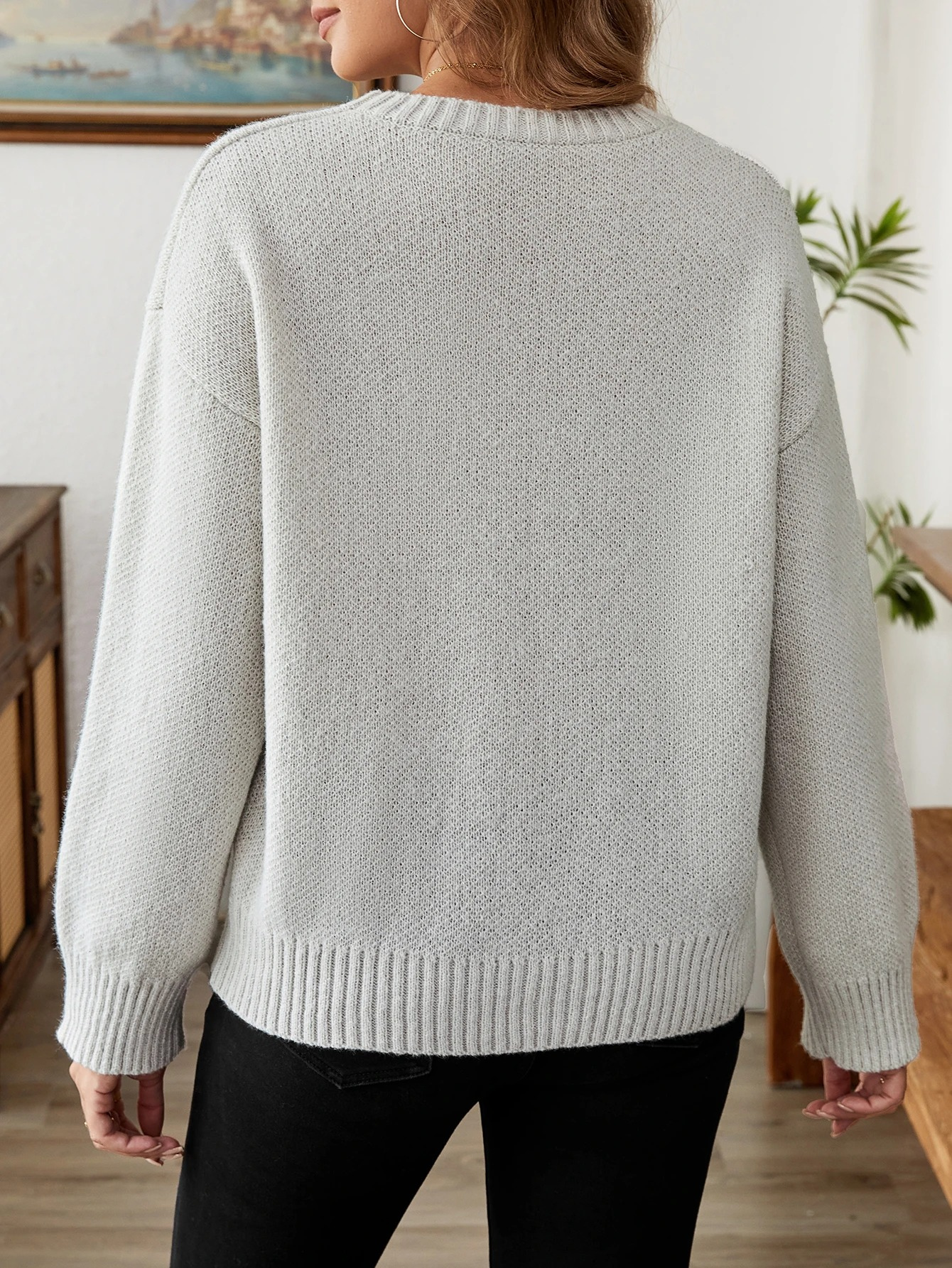 Ava | Strickpullover mit Rundhalsausschnitt & Herzstickerei – Kuschelig & stilvoll