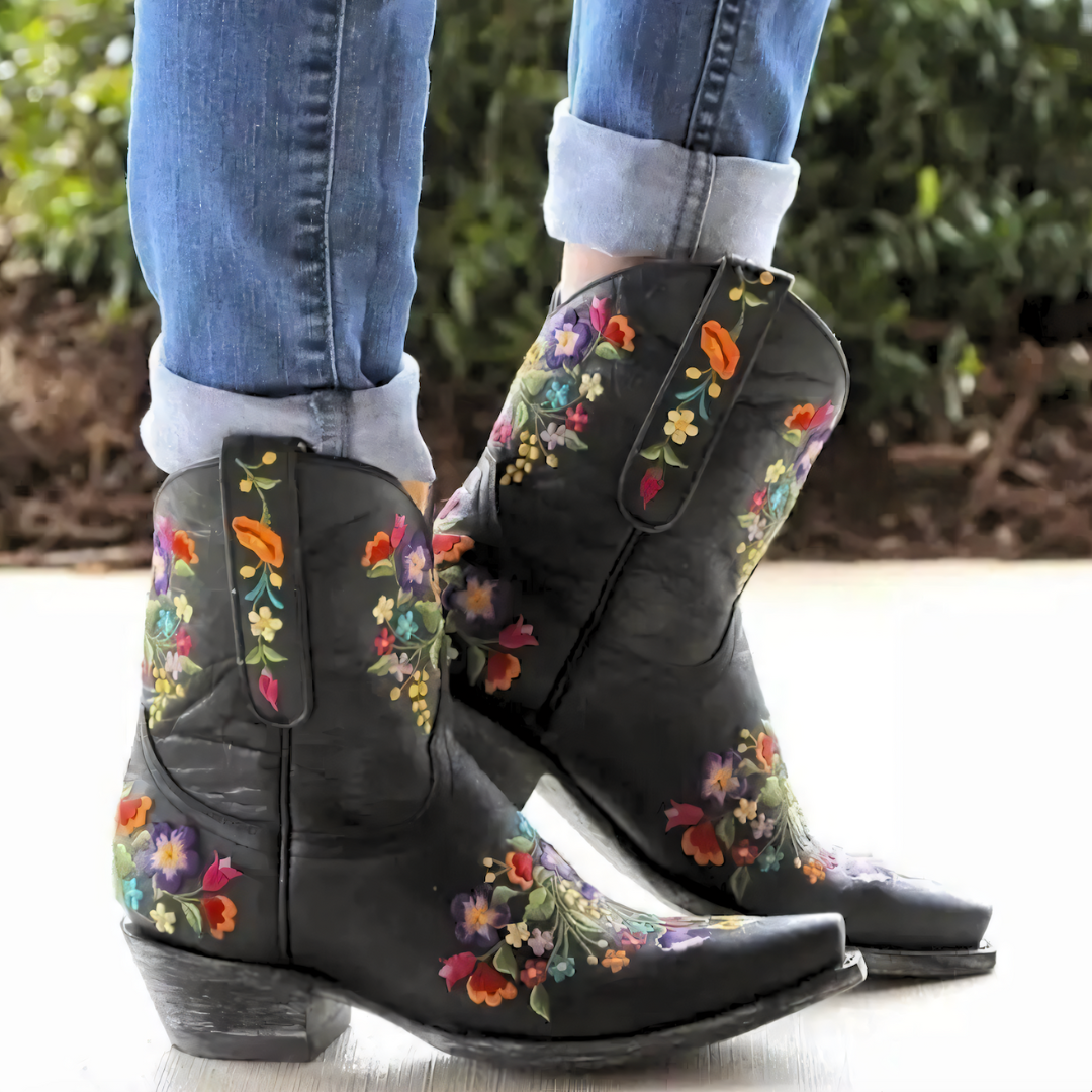 Sheila | Damen Cowboy Boots mit Blumenmuster & Blockabsatz – Vintage Western Look