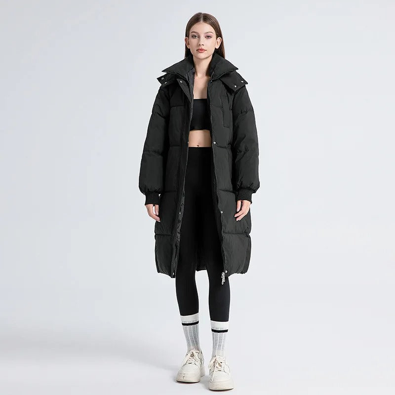 Kerstin | Damen Lange Winterjacke mit Kapuze – Gefütterte Daunenjacke mit Vollzip und Seitentaschen