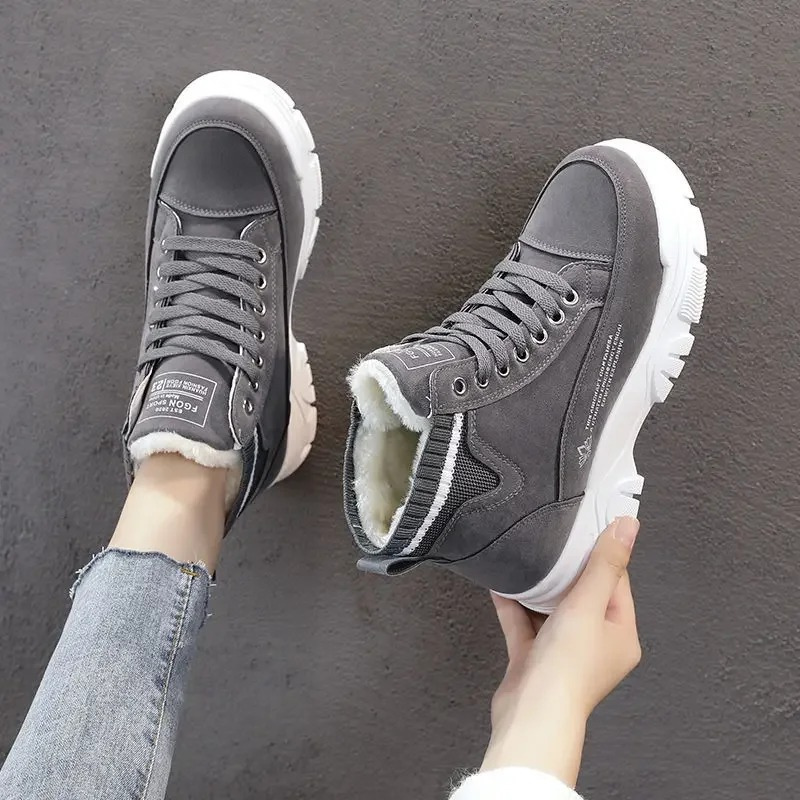 Valeria | Damen Winter-Sneaker mit Plattformsohle, Fleece-Futter und Schnürdetails