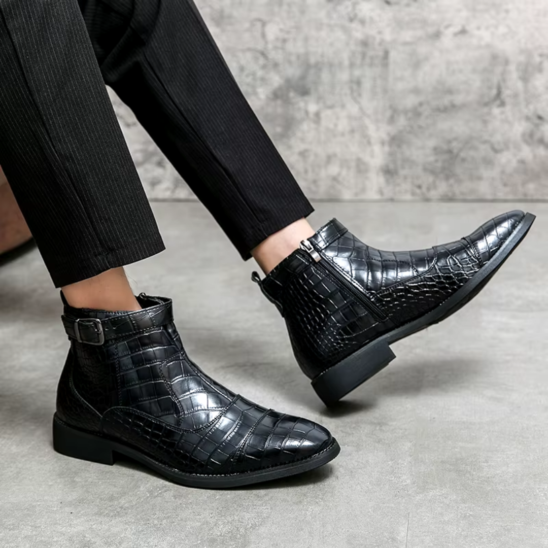 Clyde | Herren Premium Chelsea Boots mit Krokodilmuster, seitlichem Reißverschluss und verstellbarem Riemen