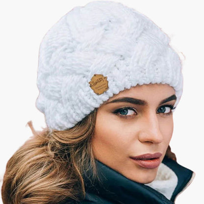 Damen Wintermütze | Gestrickt mit Rippstruktur & Runder Form für Stil & Wärme
