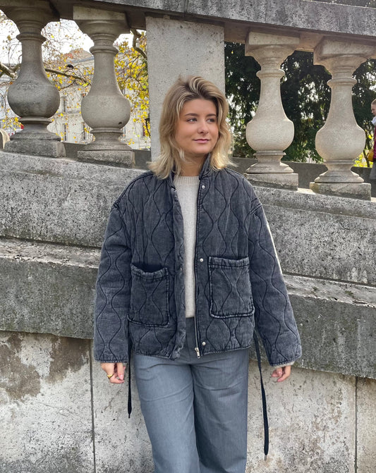 Renni | Must-Have Graue Jacke mit Großen Taschen