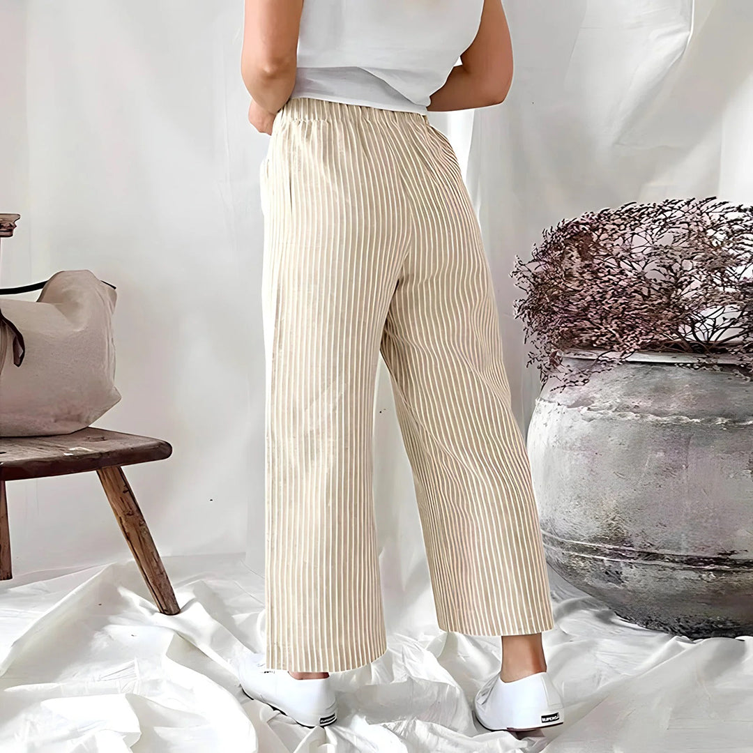 Eliza | Casual Cropped Hose mit Nadelstreifenmuster