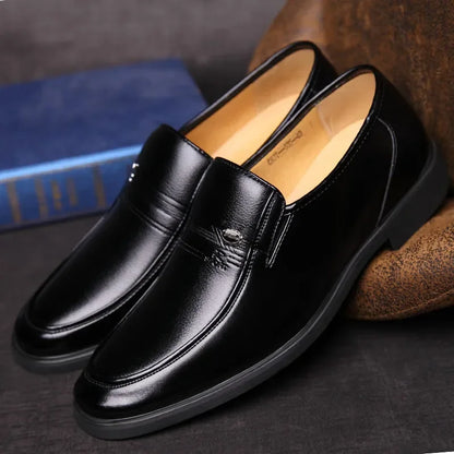 Wade | Herren Penny Loafer aus poliertem Leder | Klassische Slip-On Business Schuhe