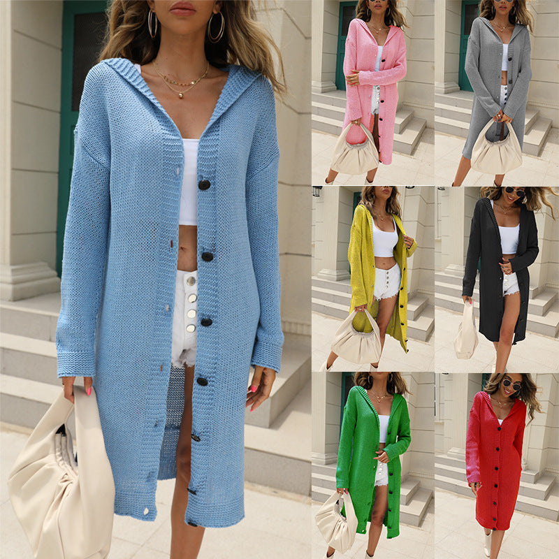 Damen Grobstrickjacke mit Kapuze | Elegante Knopfdetails & Lässiger Stil