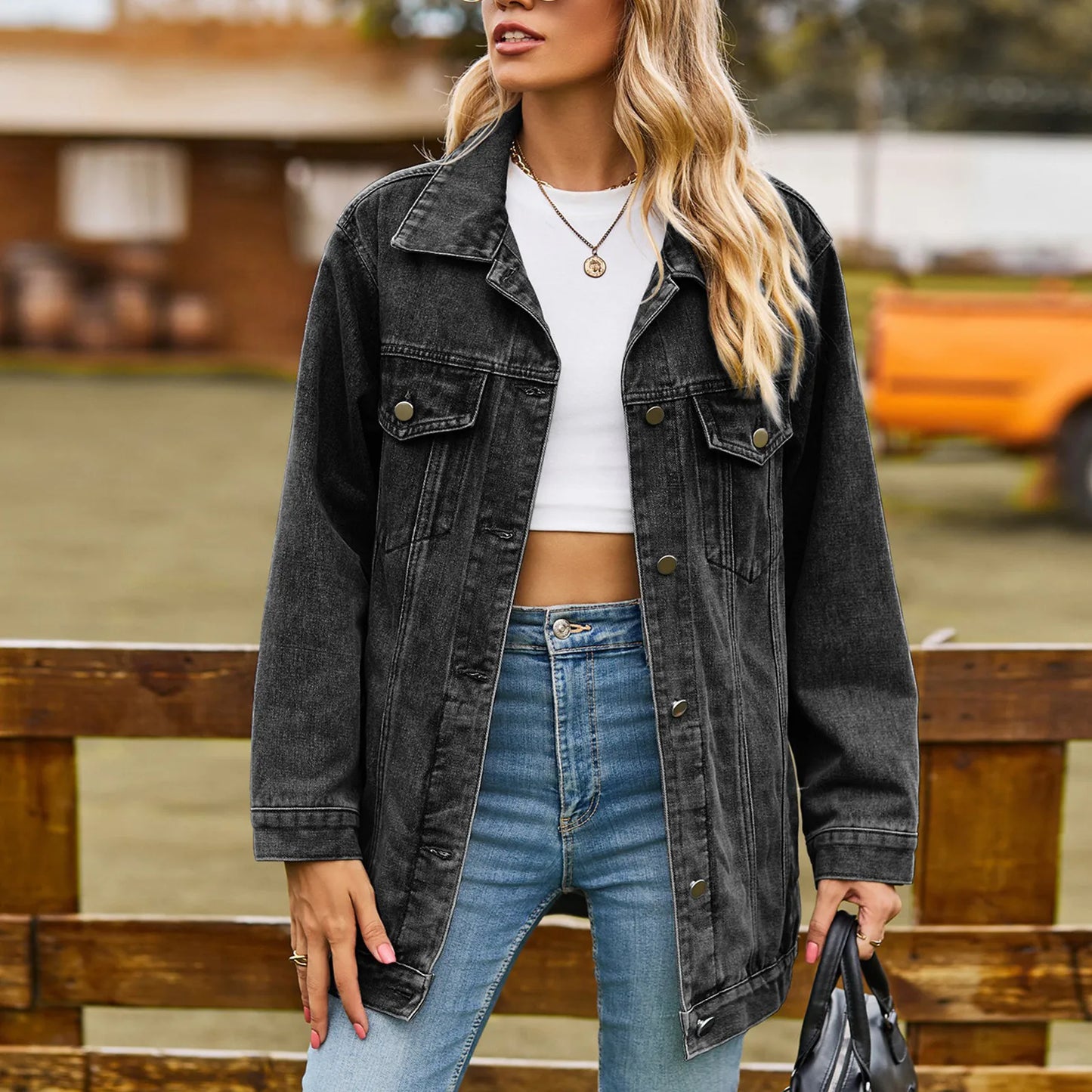 Delia | Damen Klassische Jeansjacke mit Reverskragen, Knöpfen und vielen Taschen