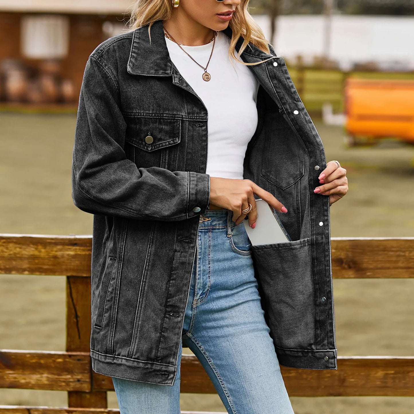 Delia | Damen Klassische Jeansjacke mit Reverskragen, Knöpfen und vielen Taschen