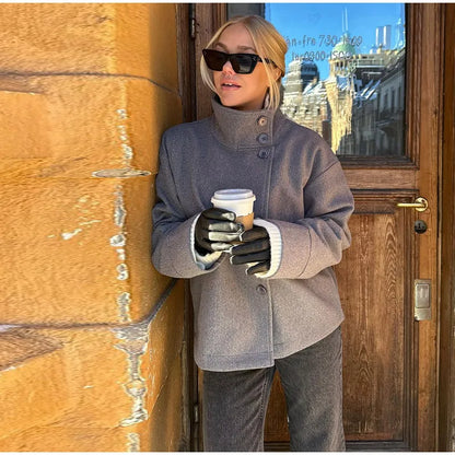 Elegante Damen Kurzjacke mit Stehkragen | Minimalistische Raffinesse für jeden Anlass