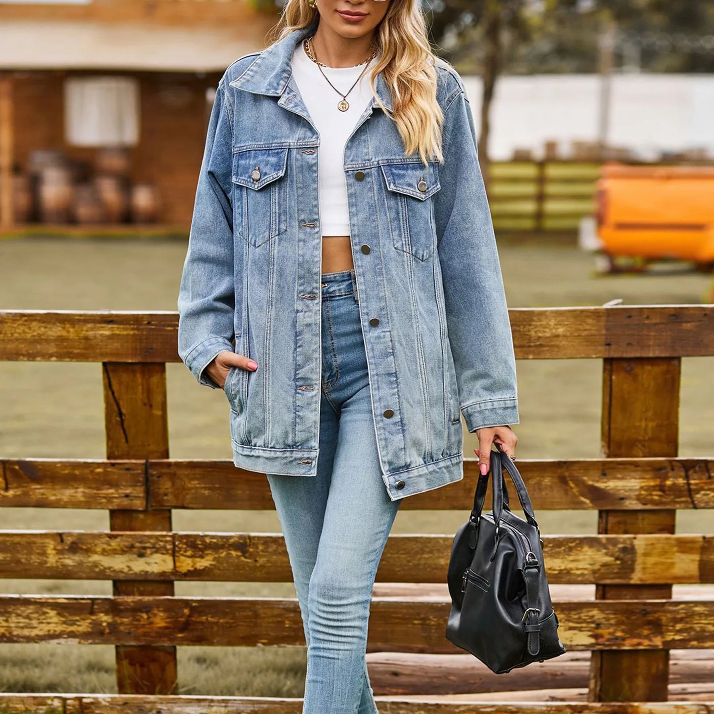 Delia | Damen Klassische Jeansjacke mit Reverskragen, Knöpfen und vielen Taschen