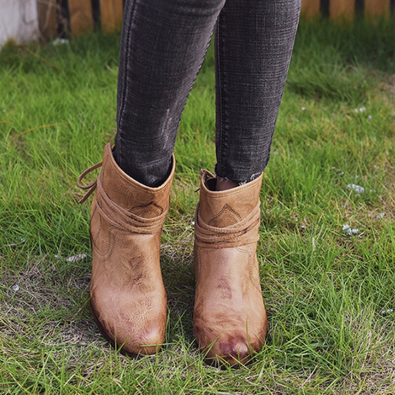 Vilara | Vintage Schnürstiefeletten mit Rundzehen für Damen