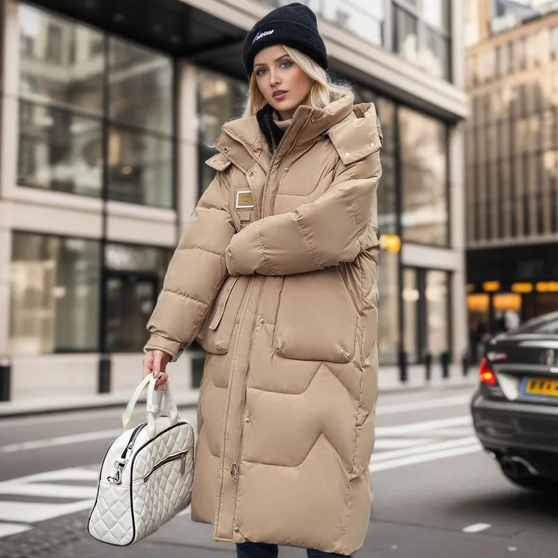 Paloma | Trendige lange Winterjacke mit Kapuze für Damen