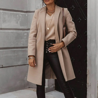 Ina | Women’s Long Tailored Coat – Eleganter Langer Damenmantel mit Struktur für Stilvolle Layer-Looks