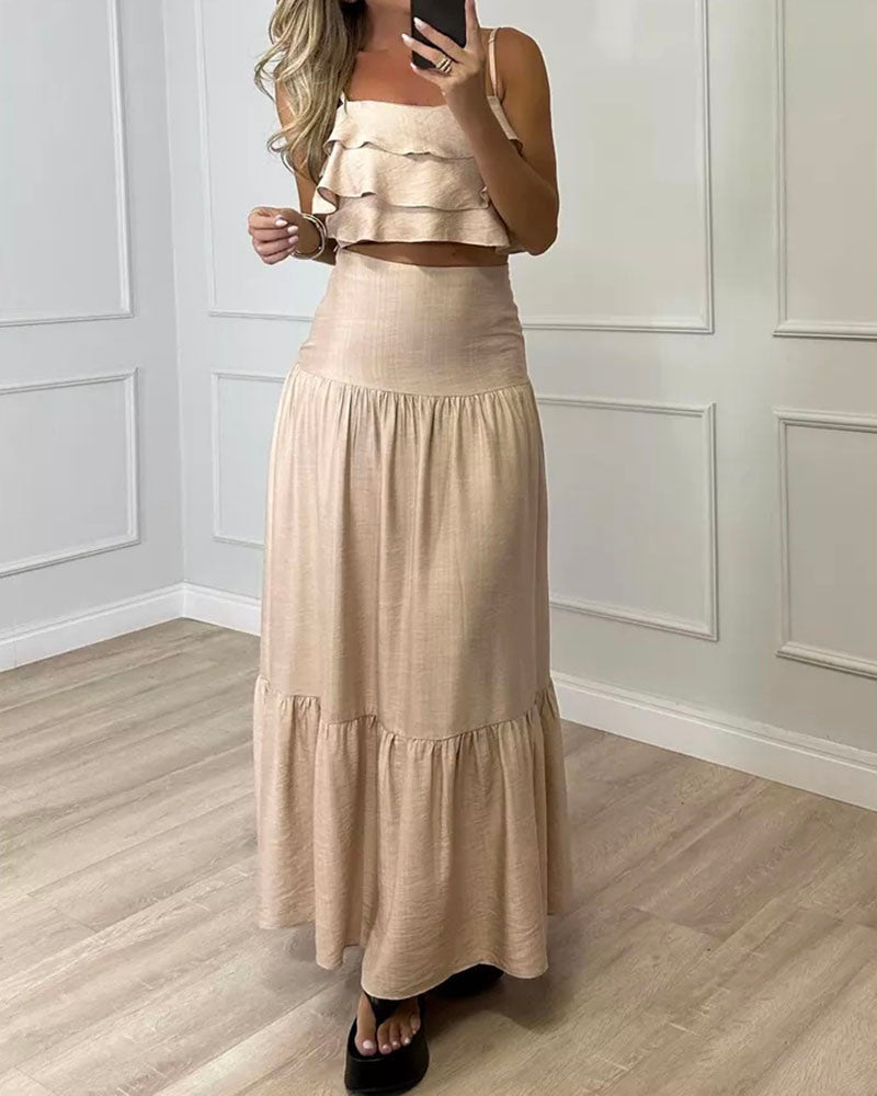 Yevora | Khaki Crop-Top mit Spaghettiträgern und Rüschen & Langer Rock