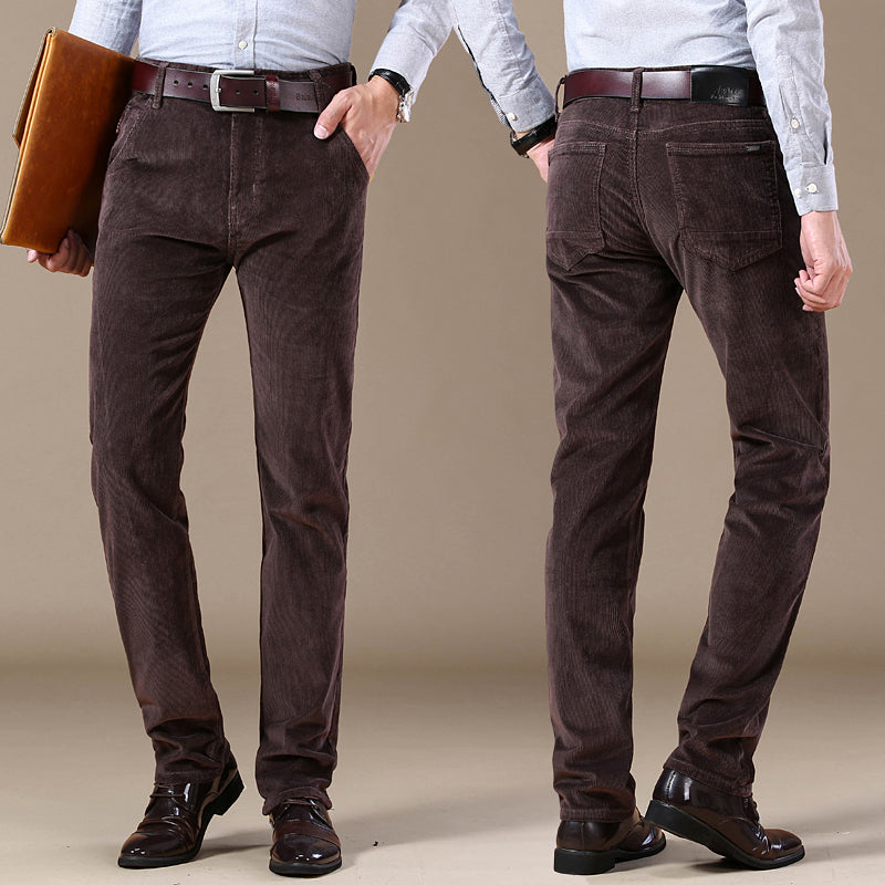 Herren Cordhose Slim Fit aus weichem Cordmaterial