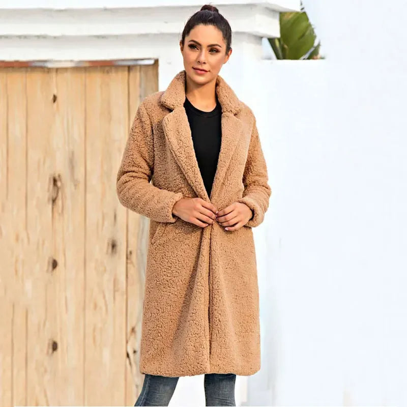 Ravina | Damen Teddy Mantel aus Fleece, Langer Plüschmantel für kuschelige Wintermomente