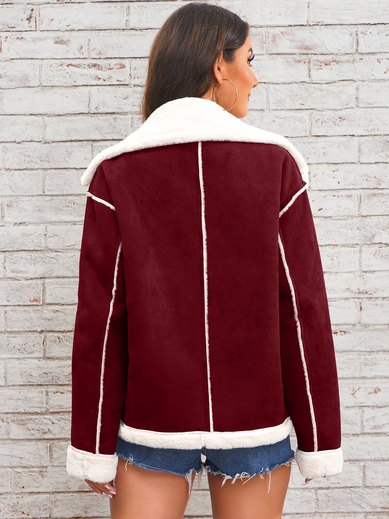 Adalina | Damen Suede Knopf-Jacke mit Reverskragen und Faux Shearling Aviator-Look