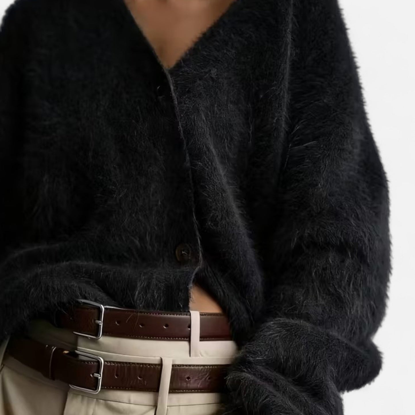 Edina | Damen Strickjacke mit V-Ausschnitt & Knopfleiste – Weicher Lockerer Cardigan für Alltag & Freizeit